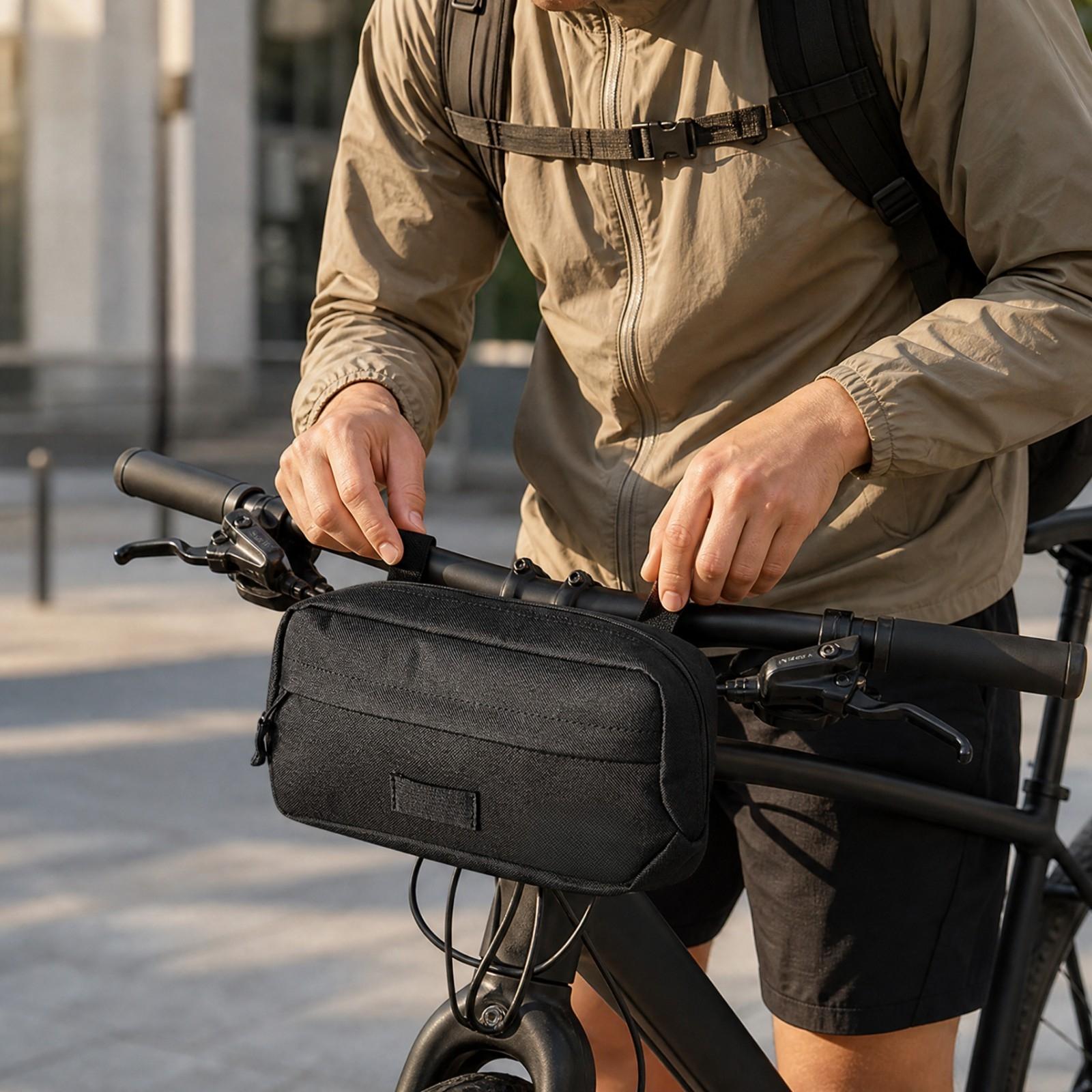 Cycling Commute Essentials - Tas Stang Sepeda Kompak Warna Hitam,